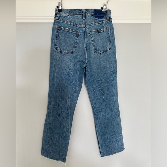 A&F Ultra High Rise Ankle Straight Denim - size 27 (4) - Picture 4 of 5